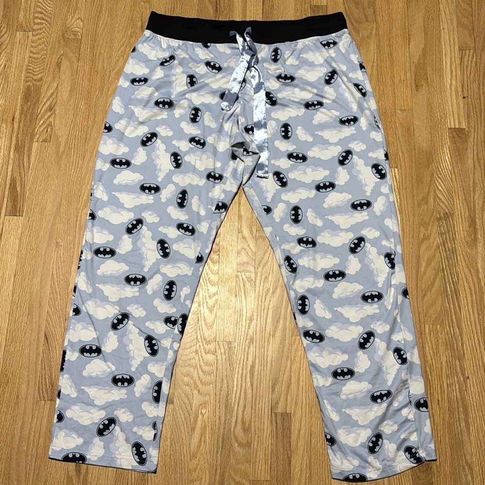Batman Super Soft Pajama Wide Leg Pants - Picture 2 of 6